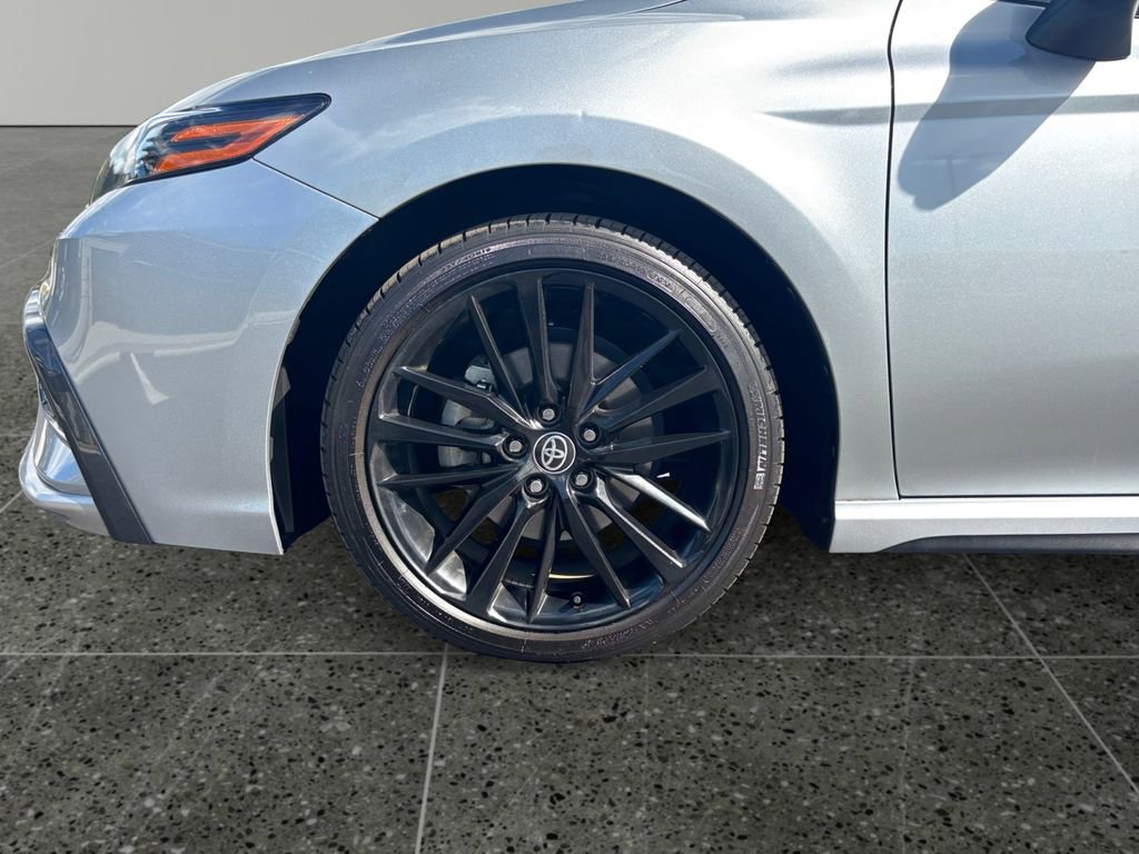 Used 2023 Toyota Camry XSE image 9