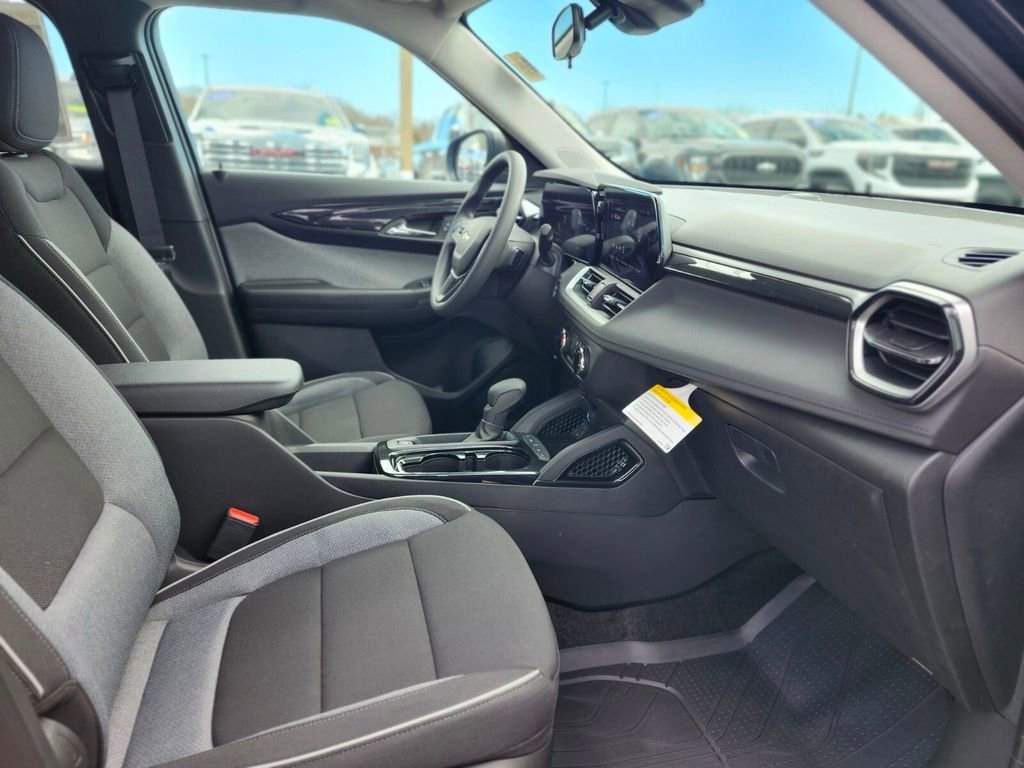 New 2026 Chevrolet TrailBlazer LS AWD/4WD image 9