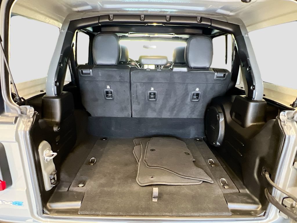 Used 2023 Jeep Wrangler Unlimited Sahara AWD/4WD image 24