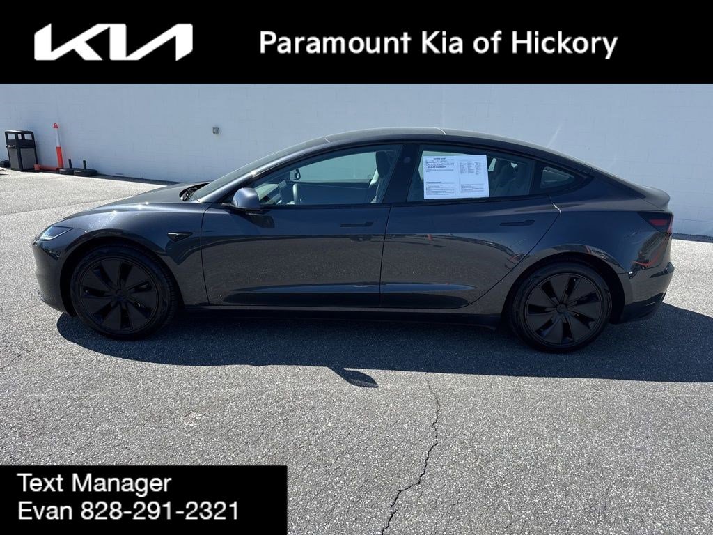 Used 2024 Tesla Model 3 Standard Range image 4