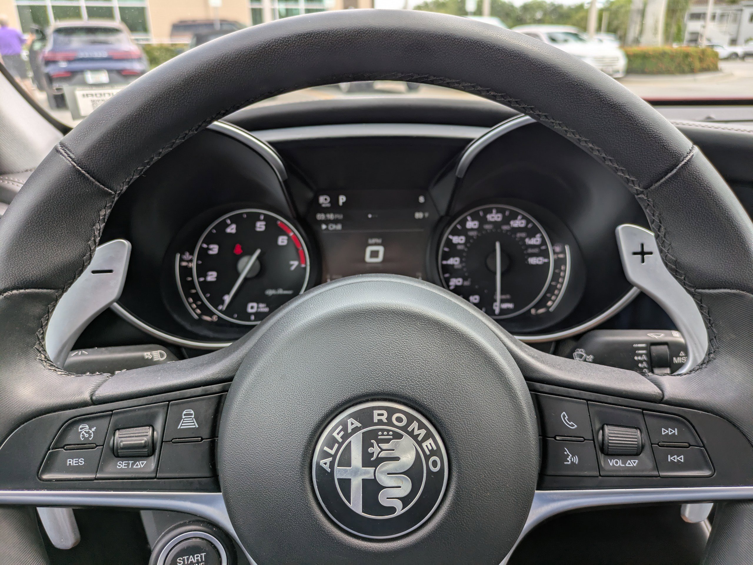 Used 2018 Alfa Romeo Giulia Ti Sport w/ Quick Order Package 22S Sport AWD/4WD image 27