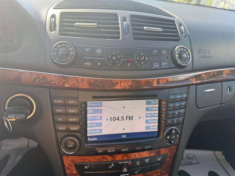 Used 2004 Mercedes-Benz E 320 Sedan image 25