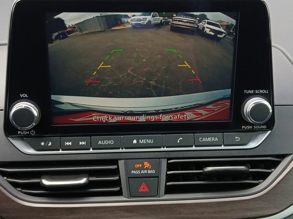 Used 2024 Nissan Altima 2.5 SV FWD image 9