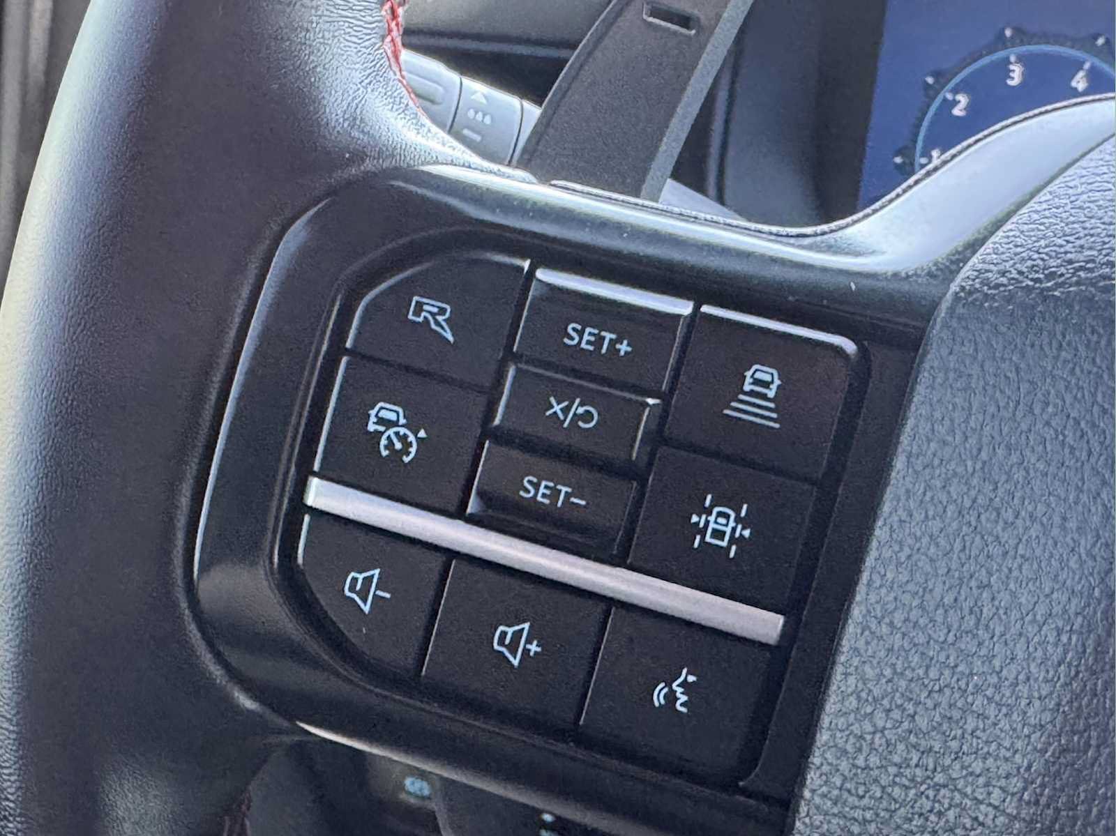 Used 2025 Ford F150 Raptor AWD/4WD image 20