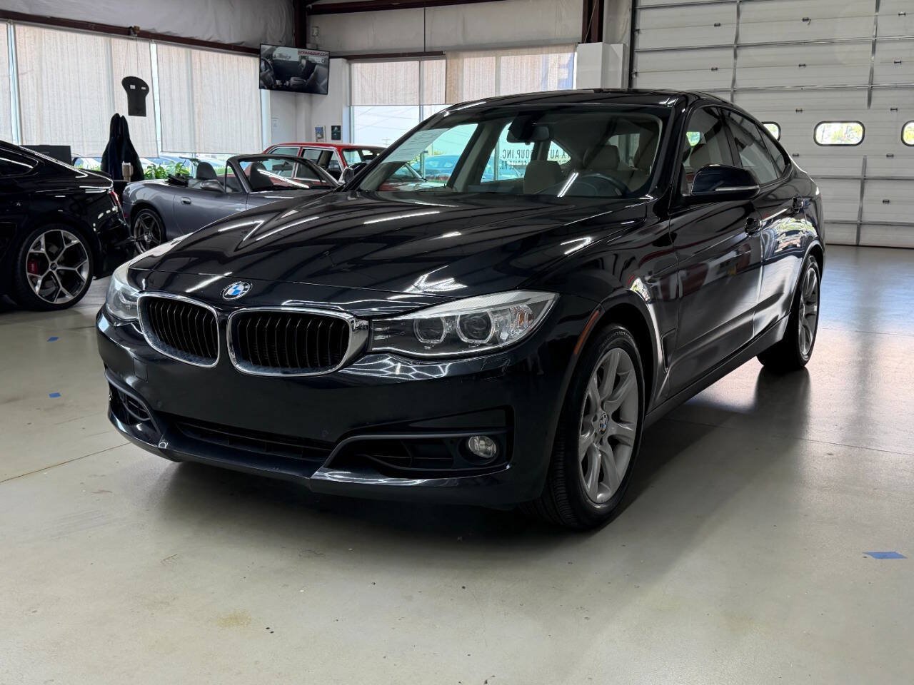 Used 2015 BMW 335i Gran Turismo xDrive AWD/4WD image 5