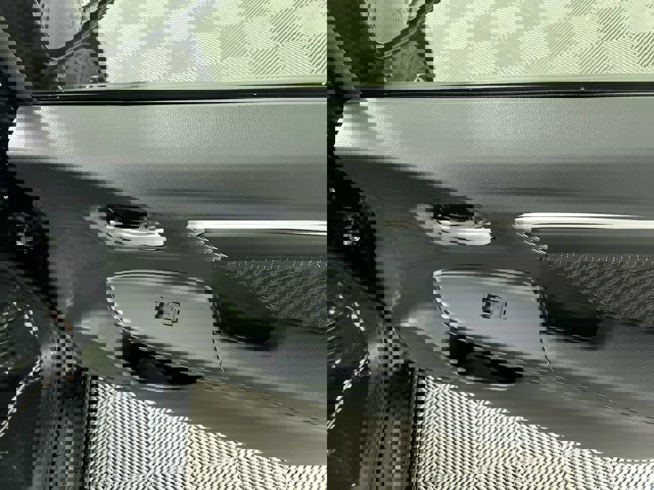 Used 2020 Honda Fit EX image 27