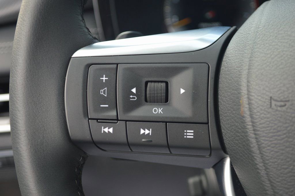 Certified 2025 INFINITI QX60 Luxe w/ Vision Package image 16