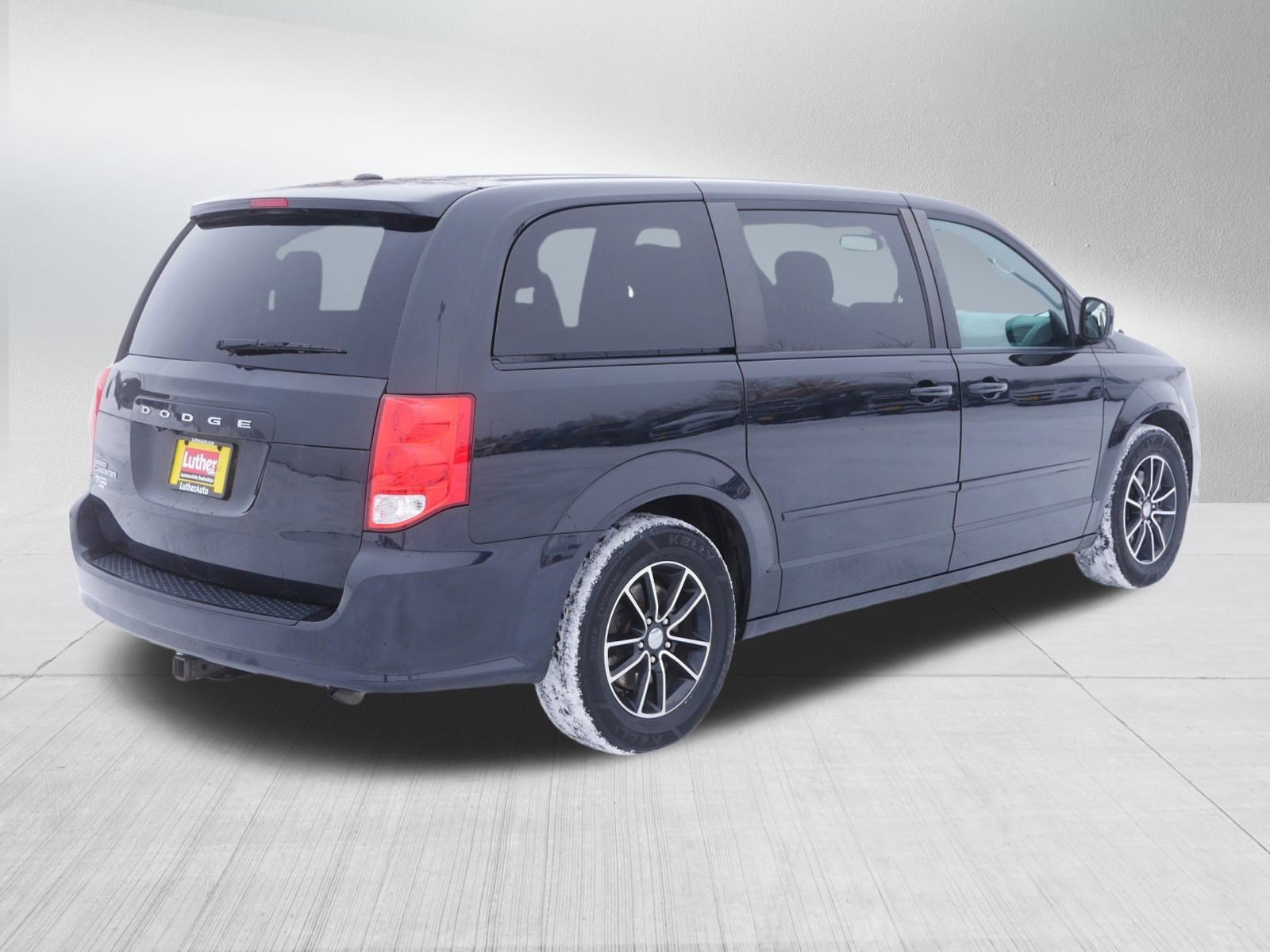 Certified 2016 Dodge Grand Caravan SE image 7