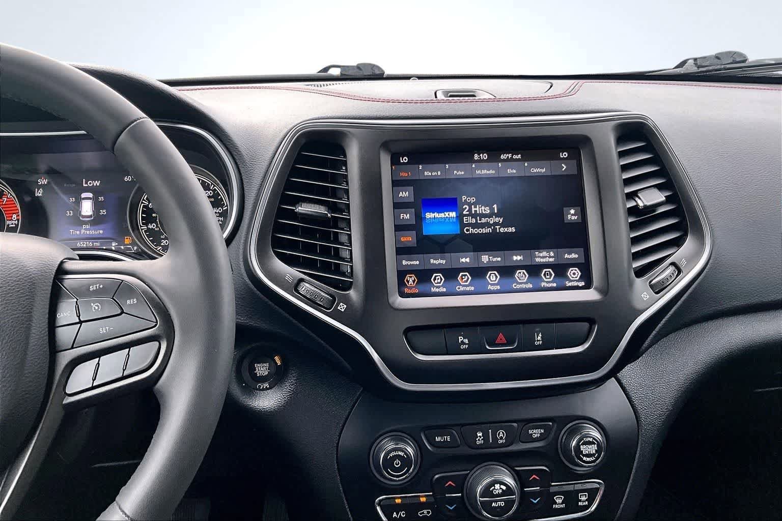 Used 2022 Jeep Cherokee Trailhawk image 16