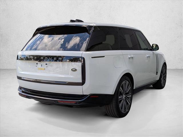 Used 2023 Land Rover Range Rover SE image 5