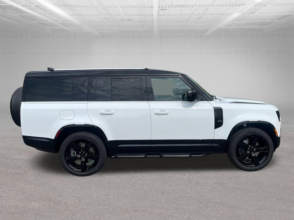 New 2026 Land Rover Defender 130 X-Dynamic SE AWD/4WD image 6