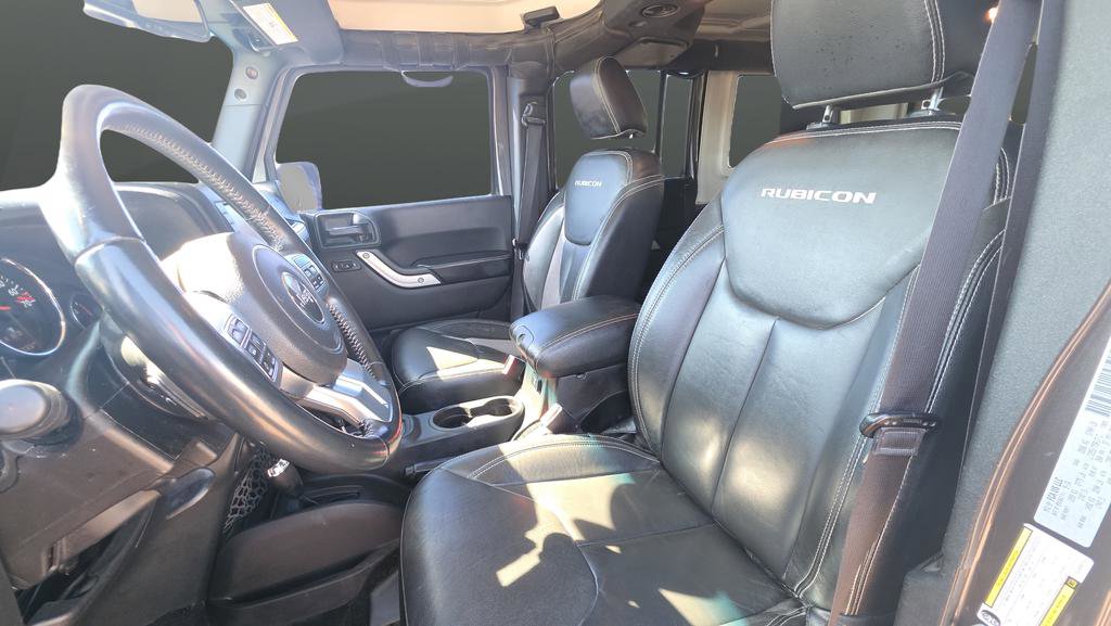 Used 2016 Jeep Wrangler Unlimited Rubicon AWD/4WD image 9