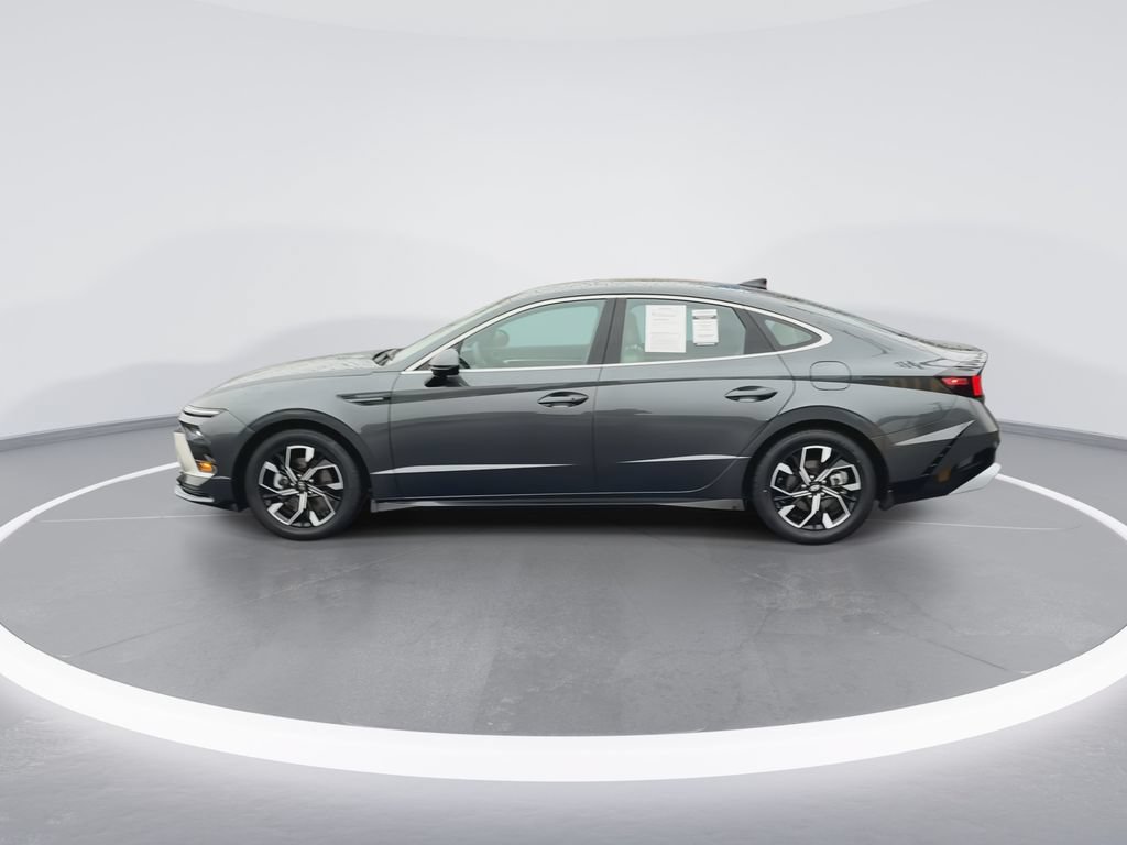 Used 2025 Hyundai Sonata SEL AWD/4WD image 5