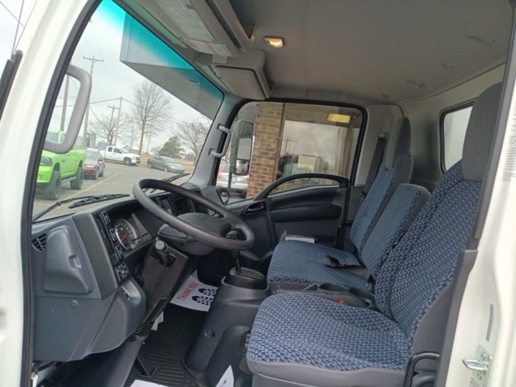 Used 2023 Chevrolet Low Cab Forward 5500XD image 7