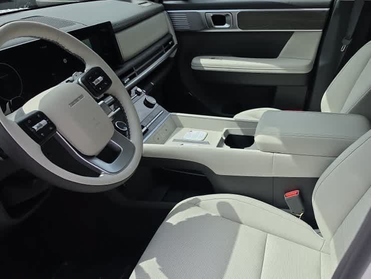 New 2027 Hyundai Santa Fe Calligraphy FWD image 16