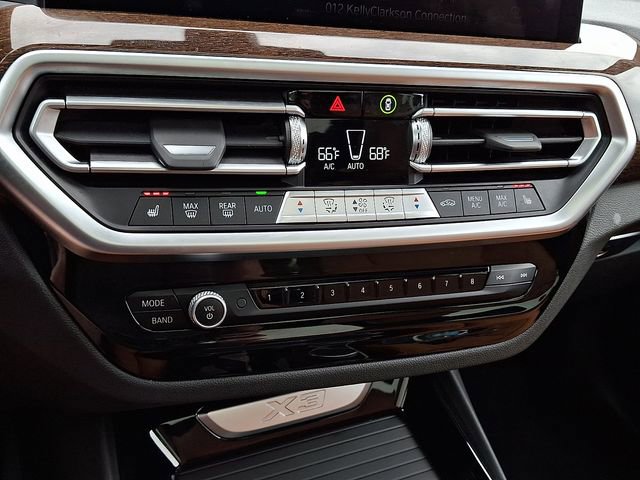 Used 2023 BMW X3 xDrive30i w/ Premium Package w/ZPA AWD/4WD image 16