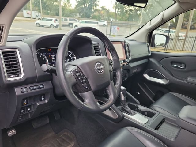 Used 2023 Nissan Frontier SV w/ SV Premium Package image 10