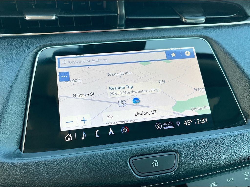 Used 2023 Cadillac XT4 Luxury w/ Cold Weather Package AWD/4WD image 13