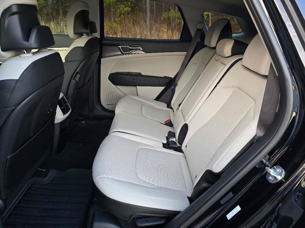 New 2025 Kia Sportage EX w/ Premium Package FWD image 4