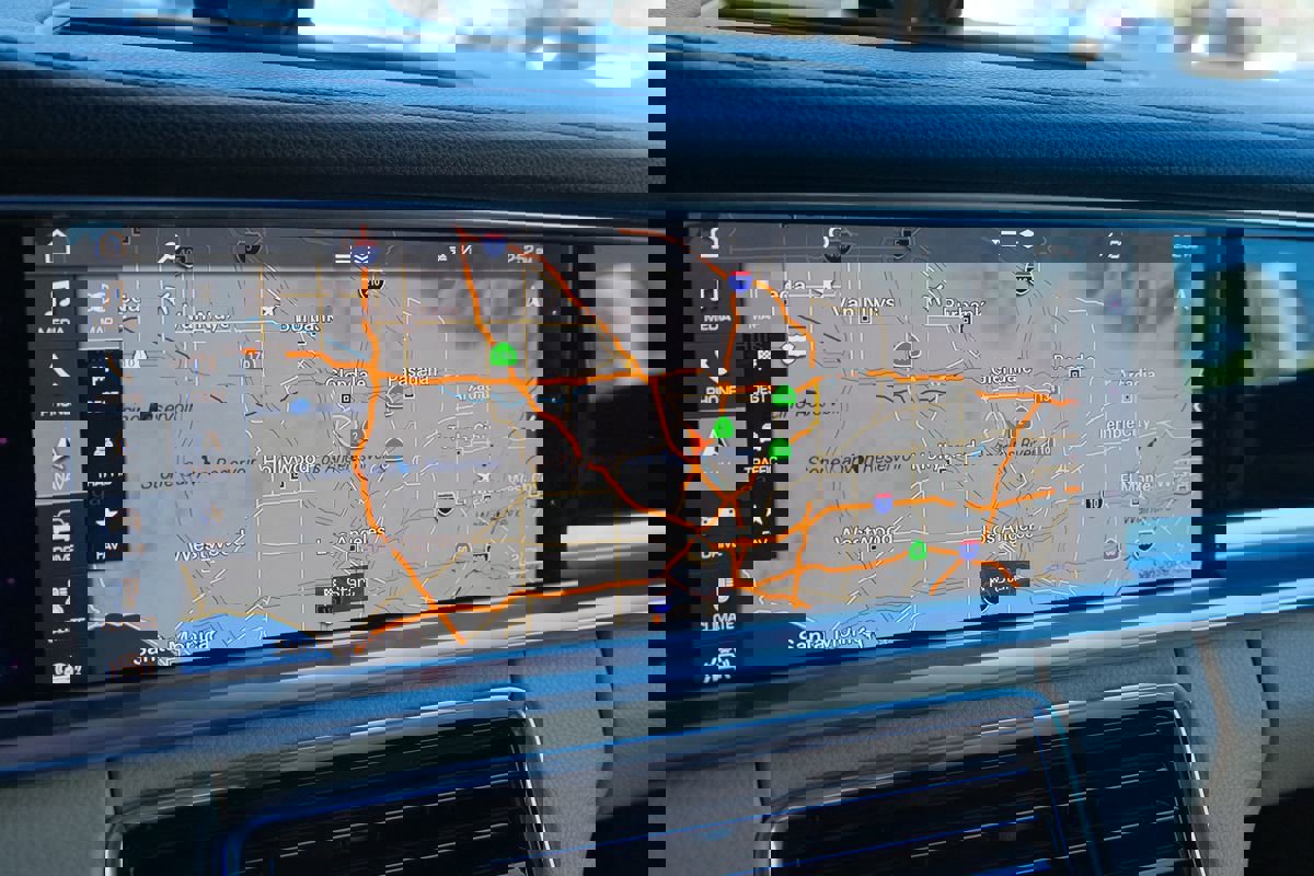 Used 2017 Porsche Panamera image 22