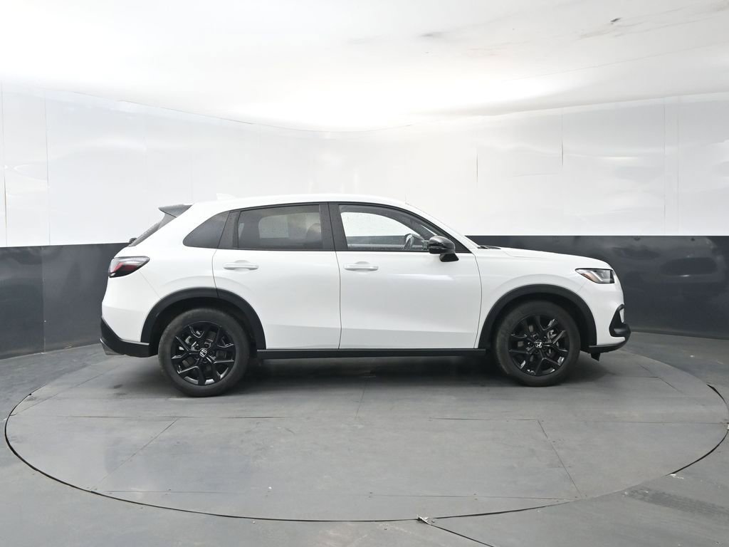 Used 2024 Honda HR-V Sport image 6
