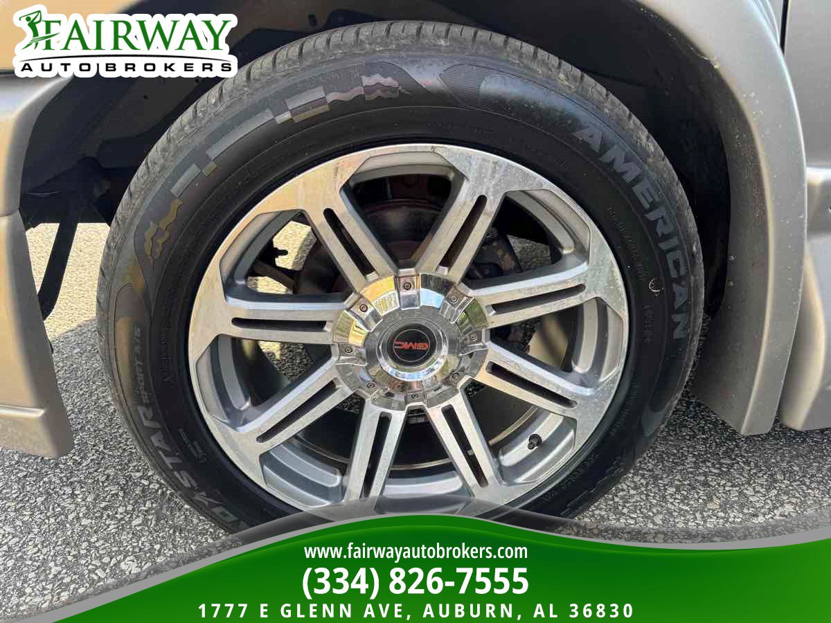 Used 2018 GMC Savana 2500 w/ Enhanced Convenience Package RWD image 33