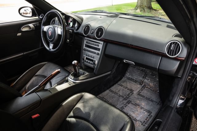 Used 2006 Porsche Cayman S RWD image 17