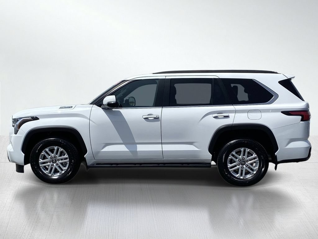 Certified 2025 Toyota Sequoia SR5 AWD/4WD image 2