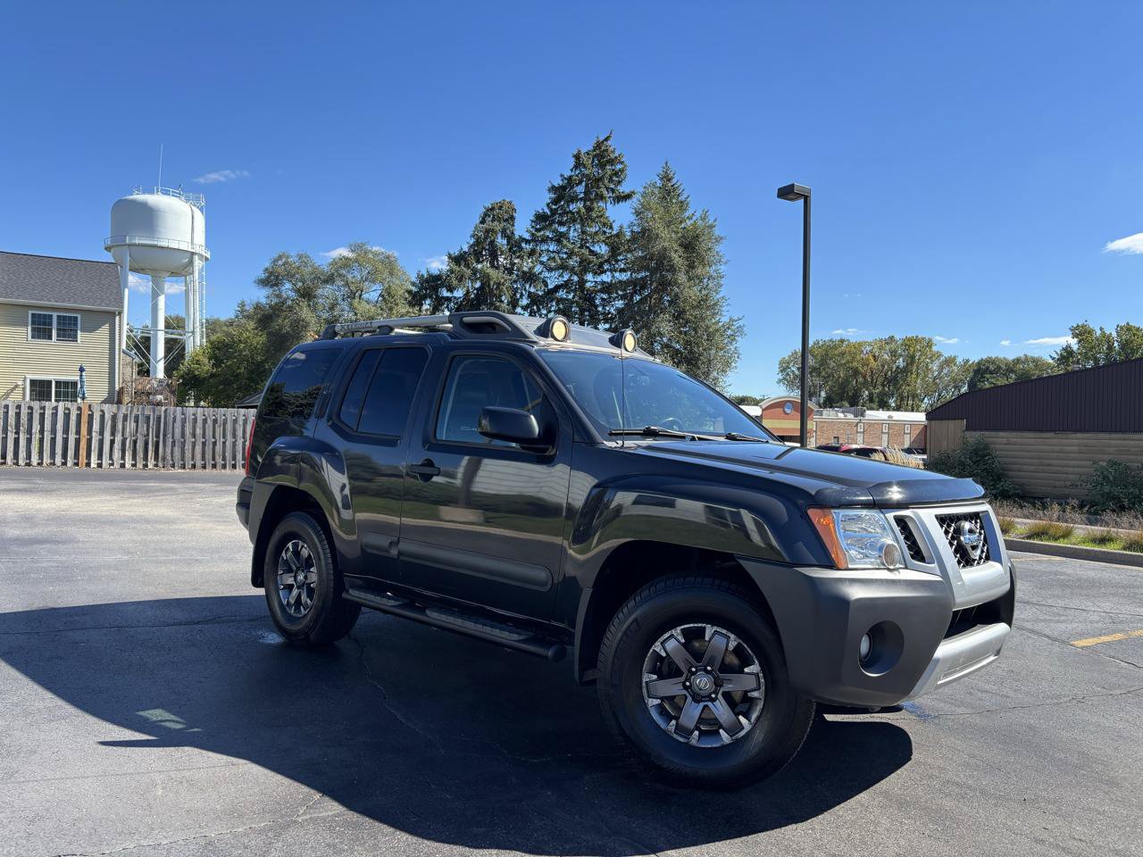Used 2014 Nissan Xterra PRO-4X w/ Pro-4x Leather Package AWD/4WD image 11