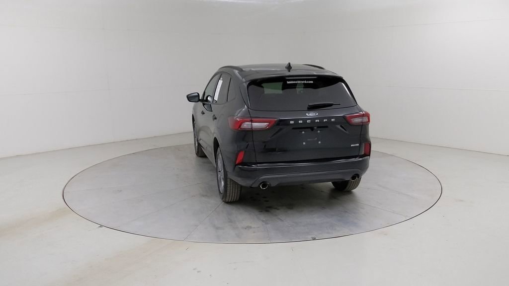 Certified 2023 Ford Escape ST-Line w/ Tech Pack #1 image 16