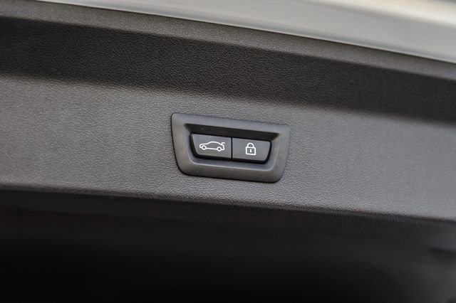 Used 2018 BMW X3 M40i w/ Parking Assistance Package AWD/4WD image 12