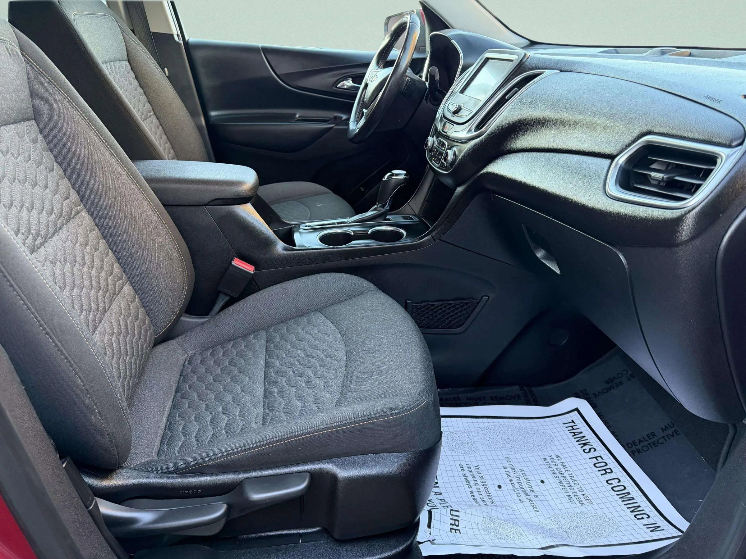 Used 2018 Chevrolet Equinox LT image 17