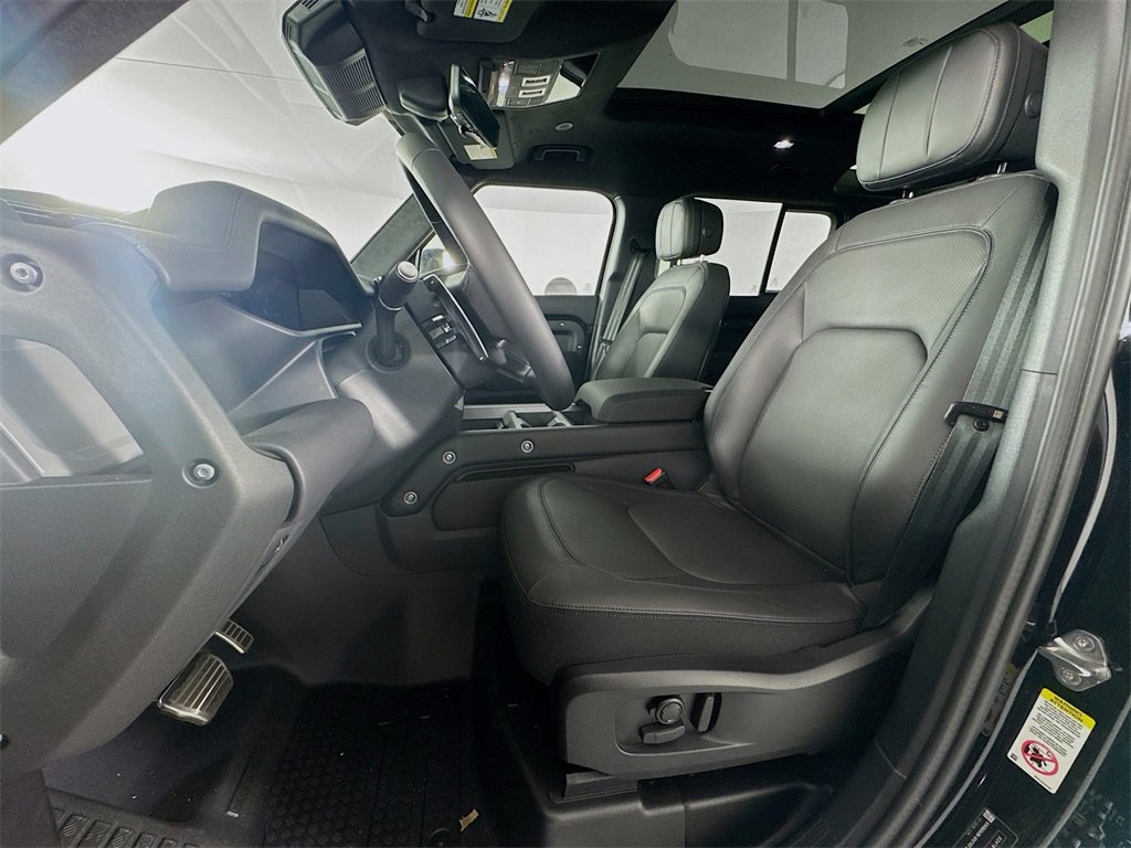 New 2025 Land Rover Defender 110 V8 image 20