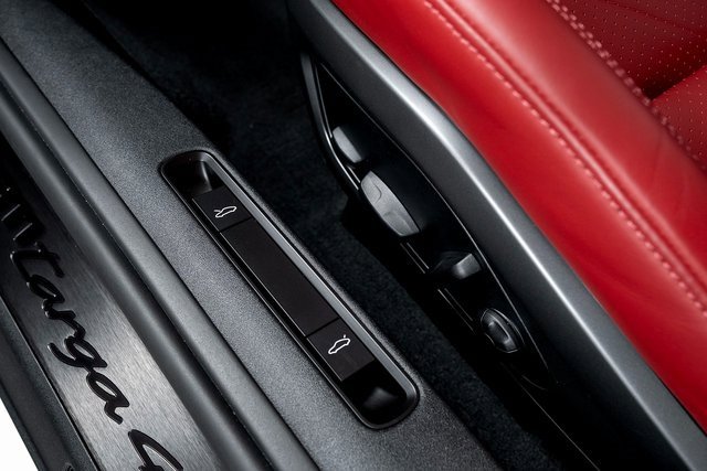 Used 2024 Porsche 911 Targa 4 GTS image 19