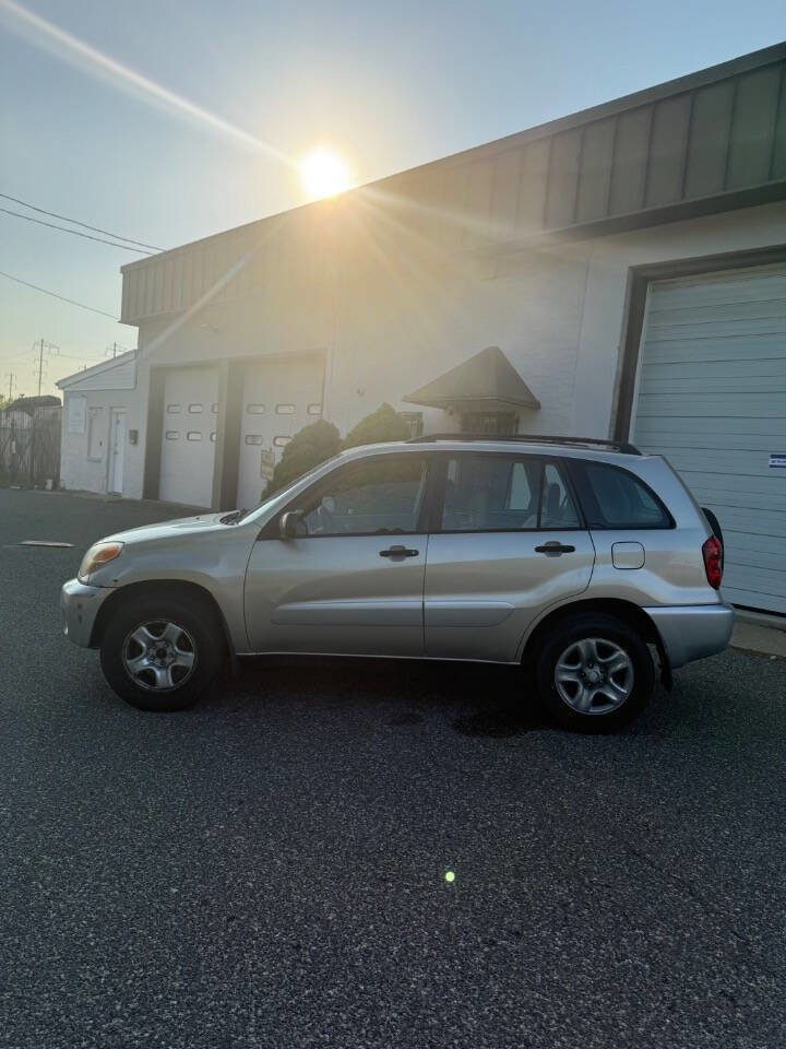 Used 2005 Toyota RAV4 2WD image 3