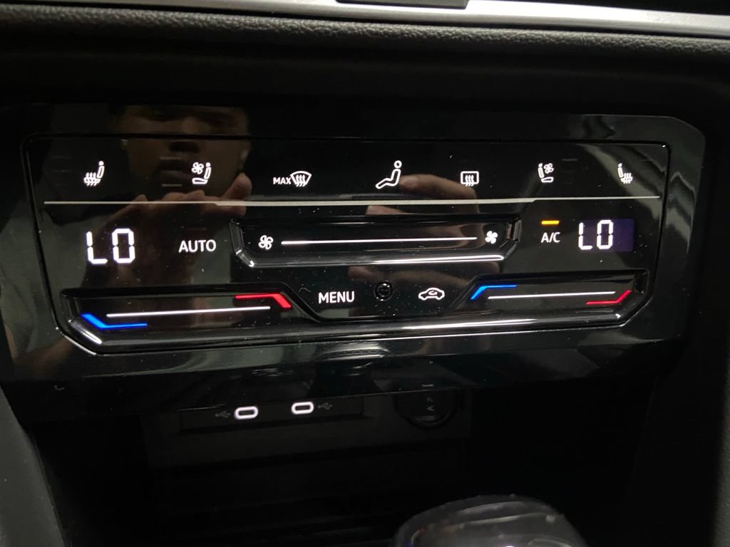 New 2026 Volkswagen Taos SEL AWD/4WD image 12