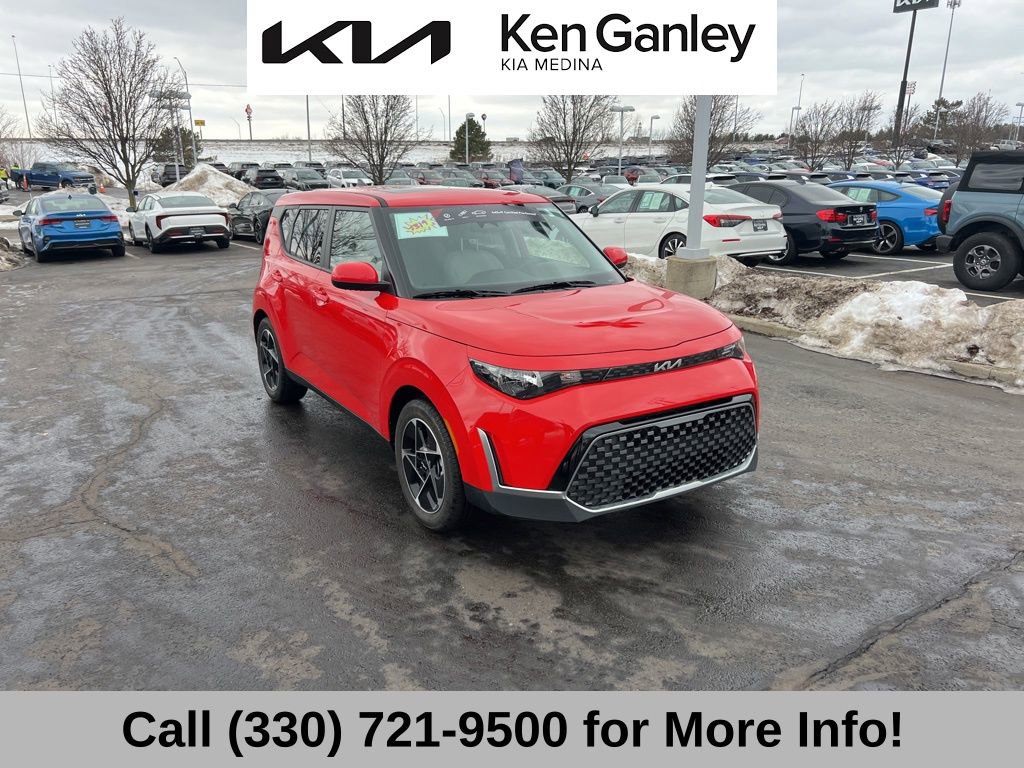 Certified 2025 Kia Soul EX image 7