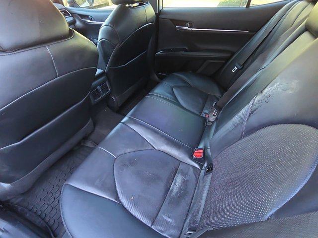 Used 2020 Toyota Camry XSE image 15