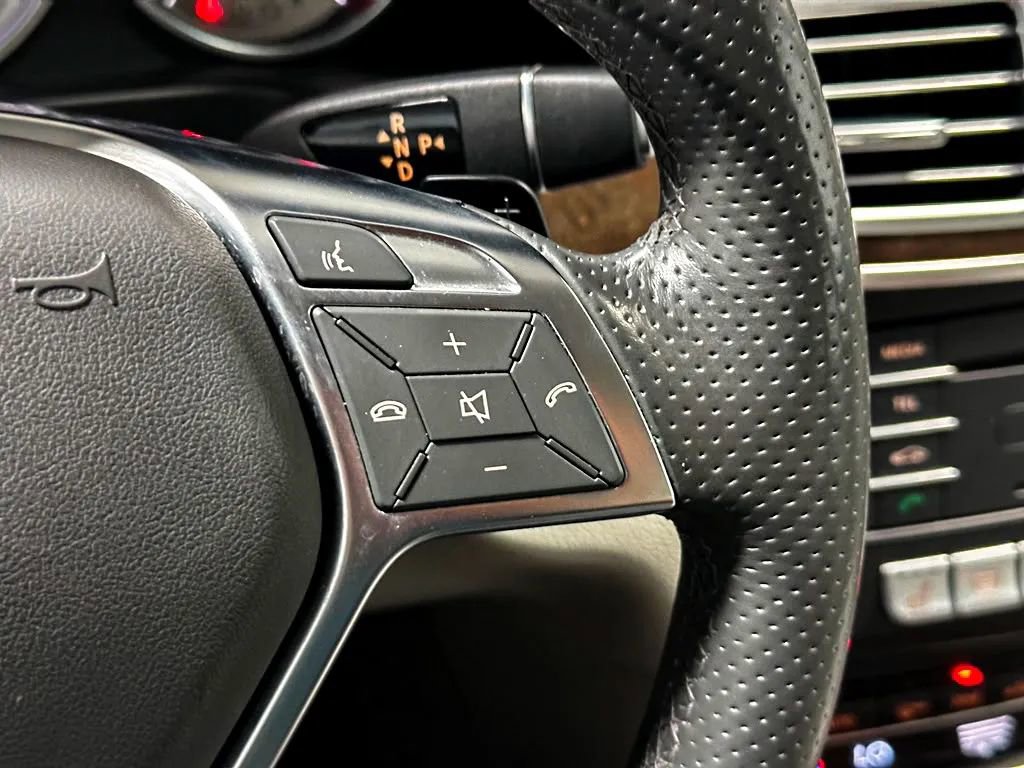 Used 2016 Mercedes-Benz E 350 Sedan image 29