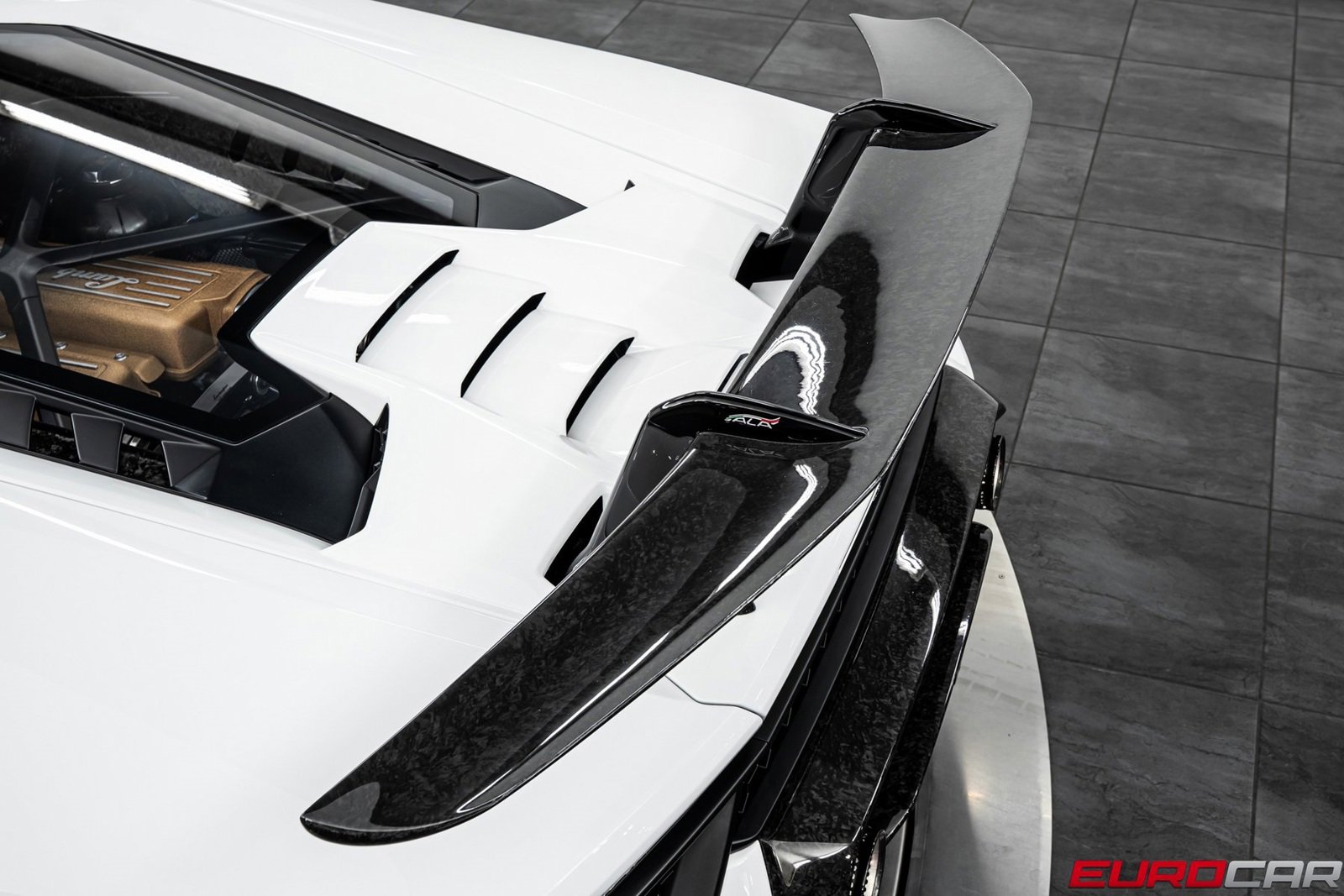 Used 2018 Lamborghini Huracan Performante image 19