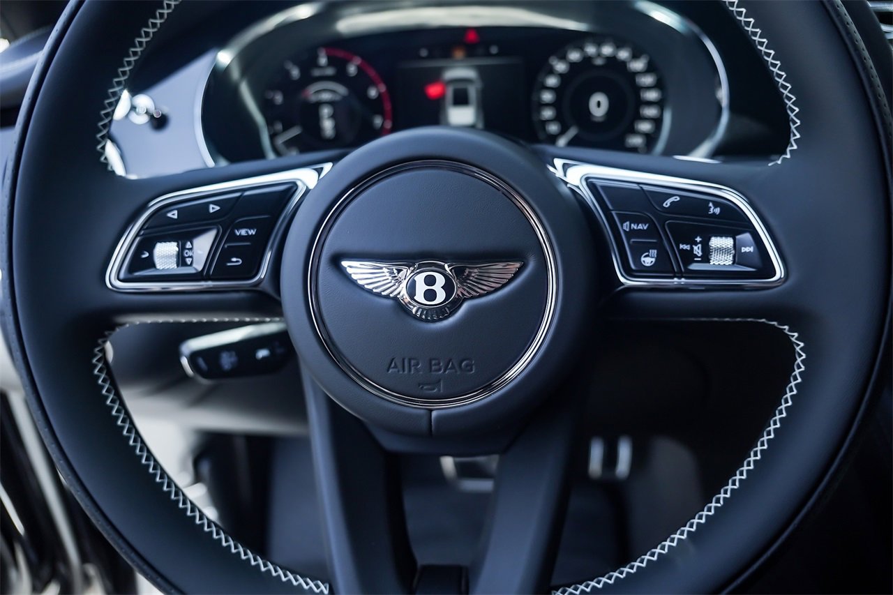 Certified 2024 Bentley Bentayga Extended Wheelbase image 16