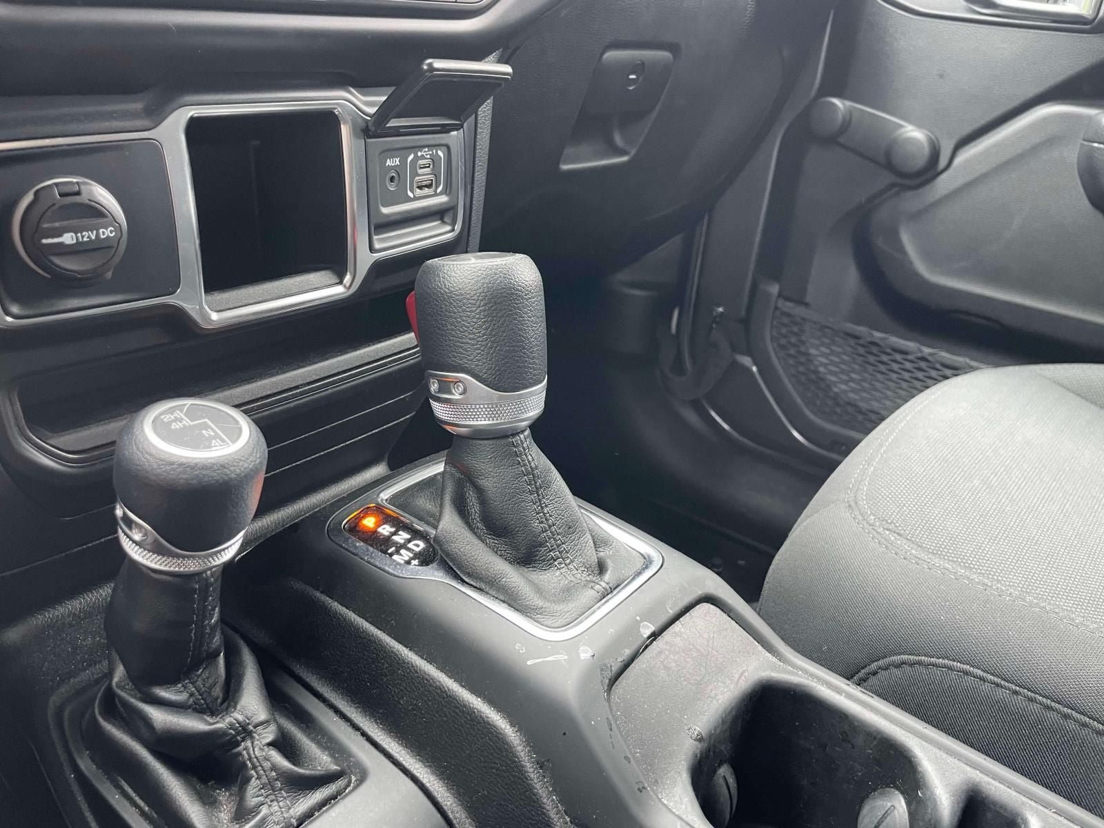 Used 2022 Jeep Wrangler Unlimited Sport AWD/4WD image 27
