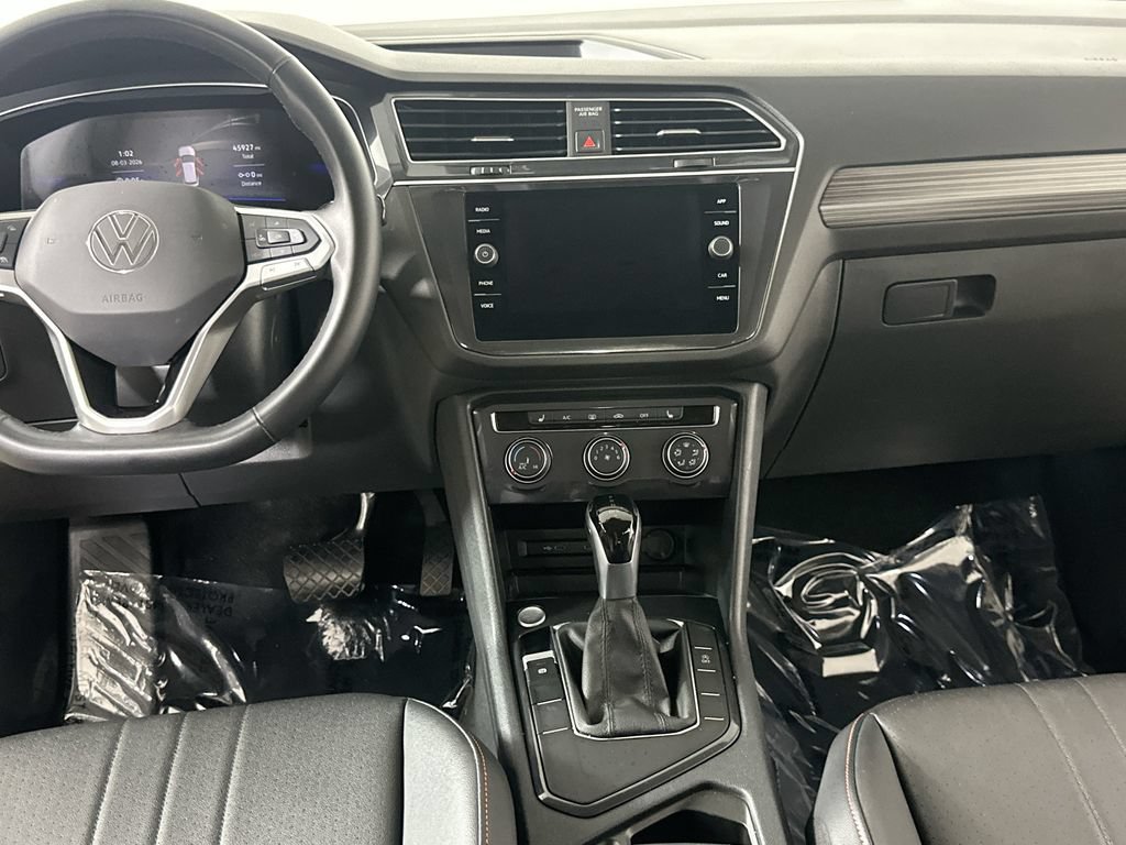 Used 2024 Volkswagen Tiguan SE FWD image 18