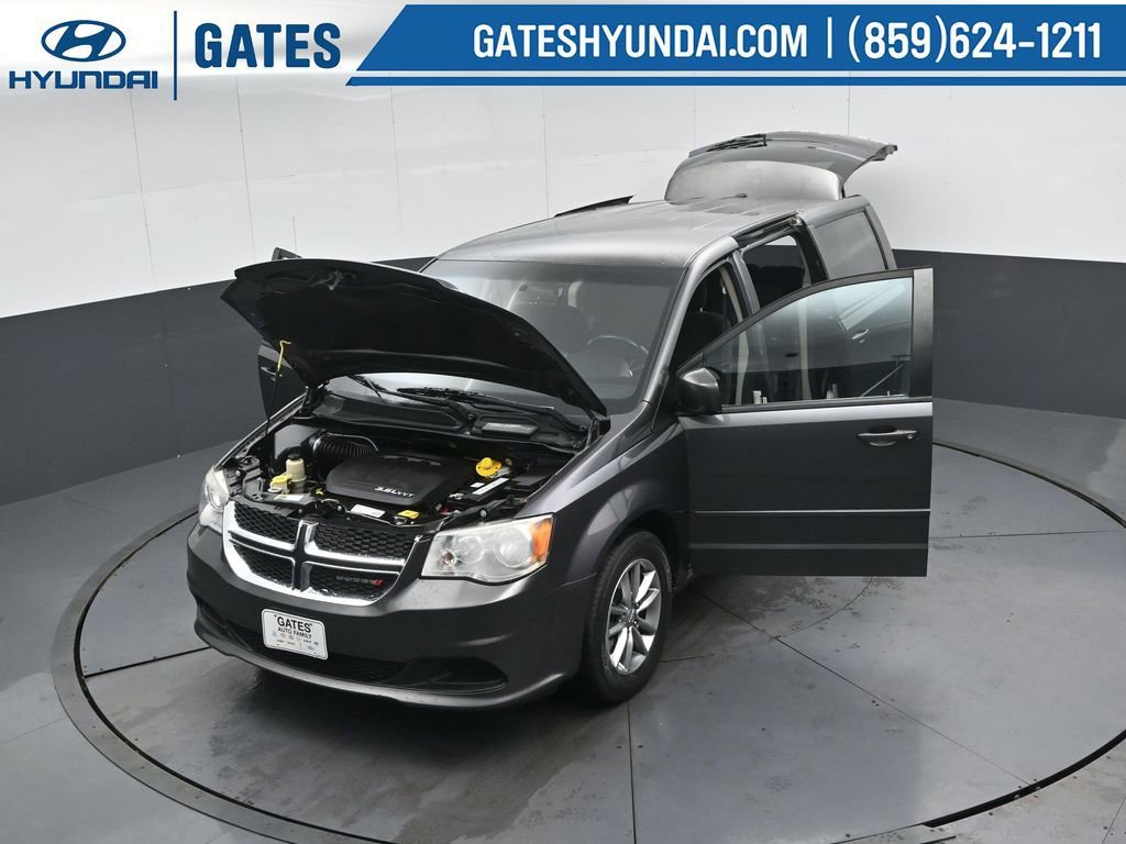 Used 2016 Dodge Grand Caravan SE image 51