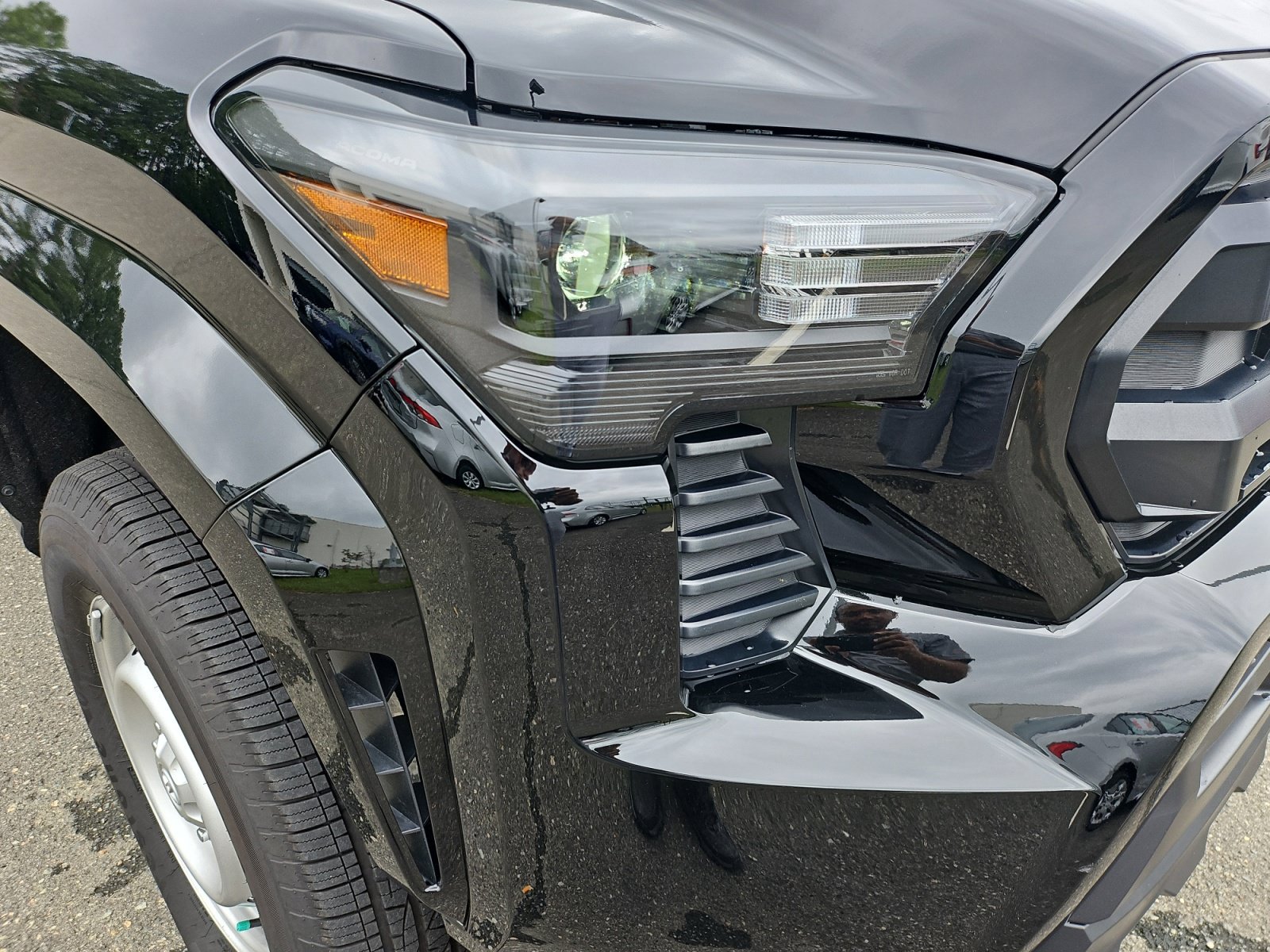 Used 2025 Toyota Tacoma SR w/ Towing Package RWD image 13