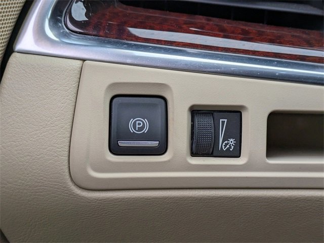 Used 2017 Cadillac XT5 Luxury w/ Driver Awareness Package image 26