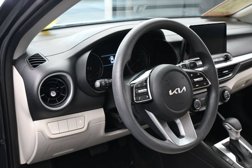 Used 2023 Kia Forte LXS FWD image 14