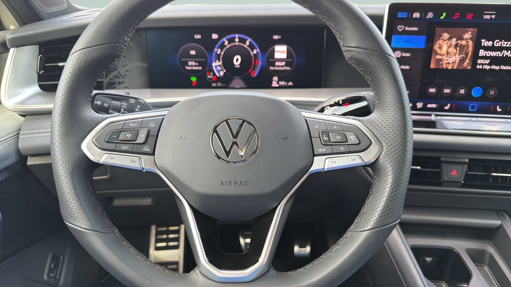New 2026 Volkswagen Tiguan SE R-Line AWD/4WD image 12