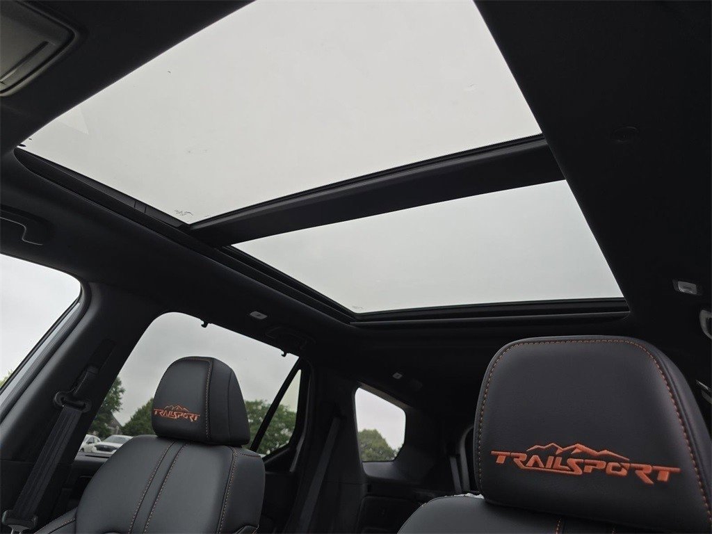 New 2025 Honda Pilot TrailSport image 3