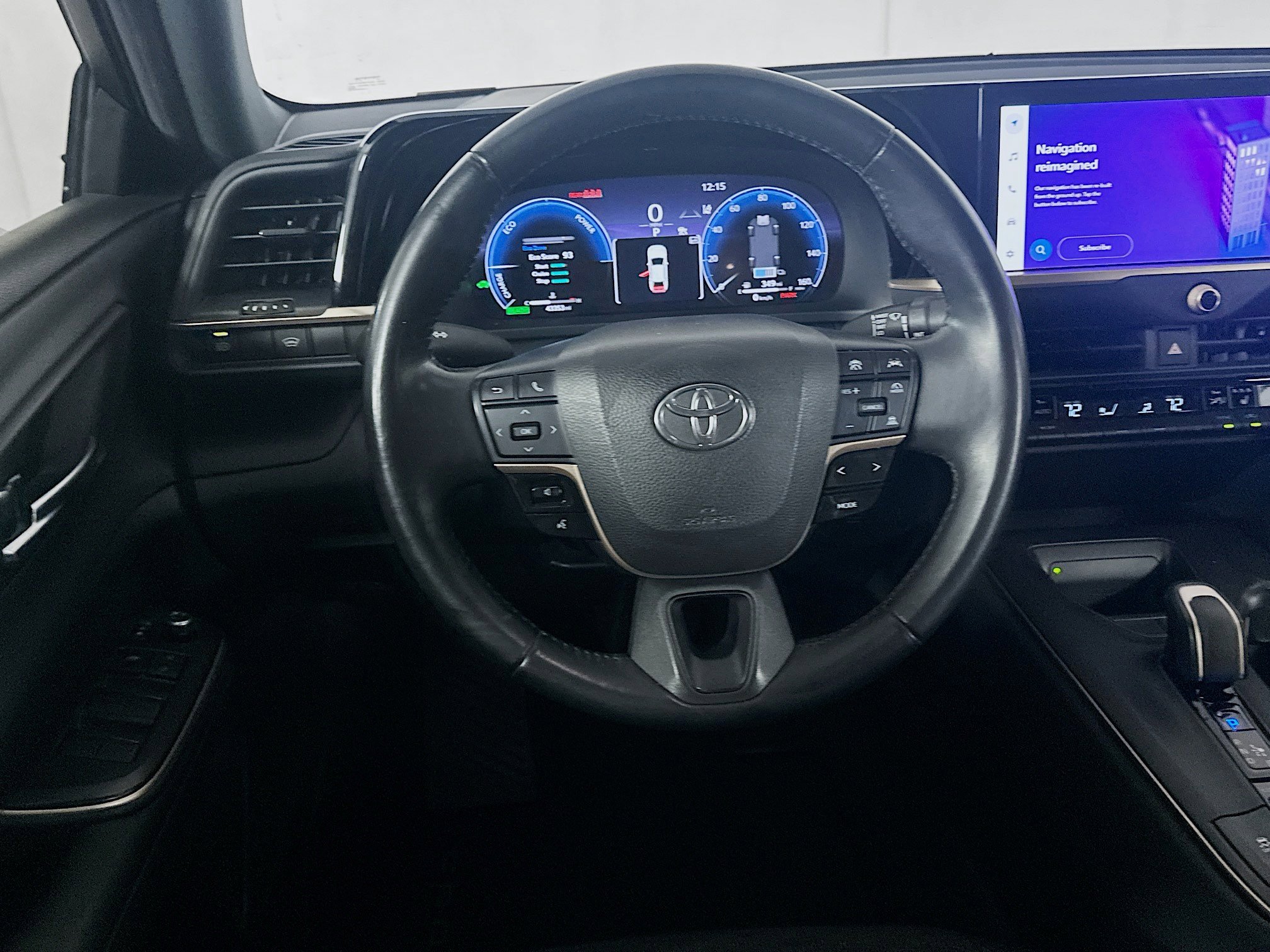 Used 2023 Toyota Crown XLE image 17